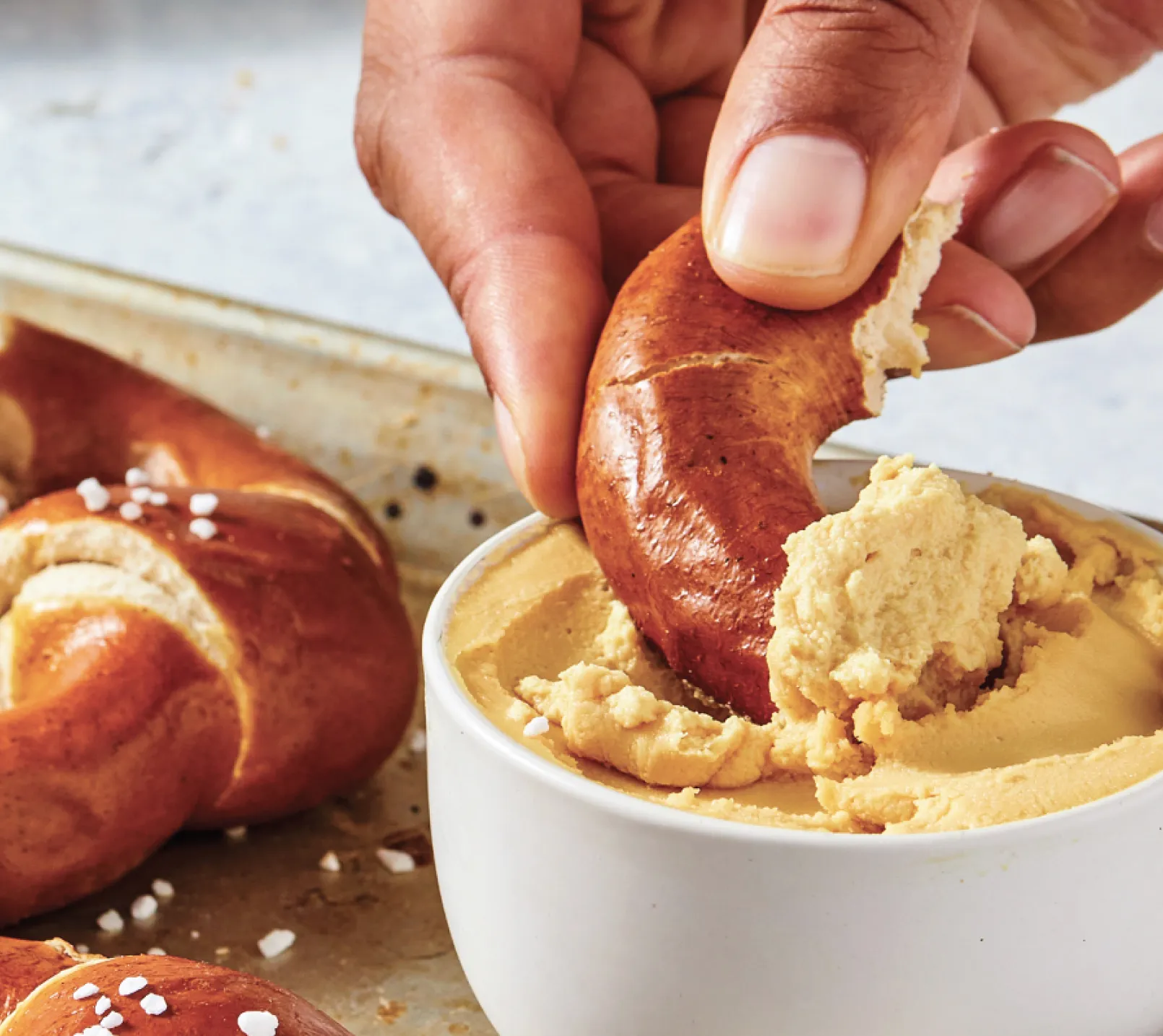 Roadhouse Cheddar, Cashew Milk Cheese Spread - Image 4